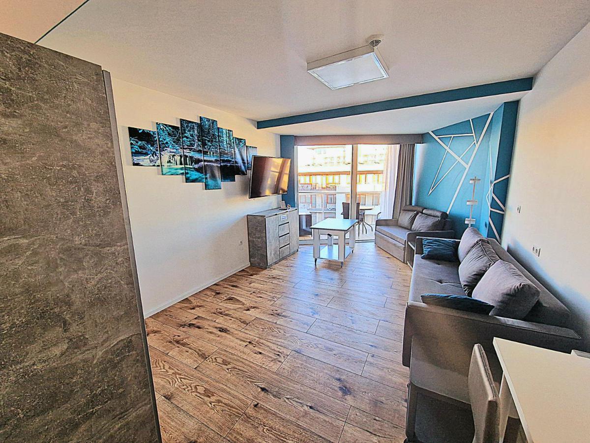 קולובז'ג Seaside Park Private Apartment By Villmaris מראה חיצוני תמונה